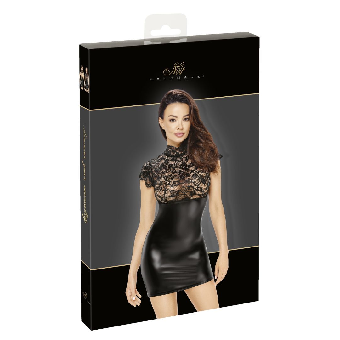 Kleid aus zarter Spitze (Top) und edlem Powerwetlook (Rock)