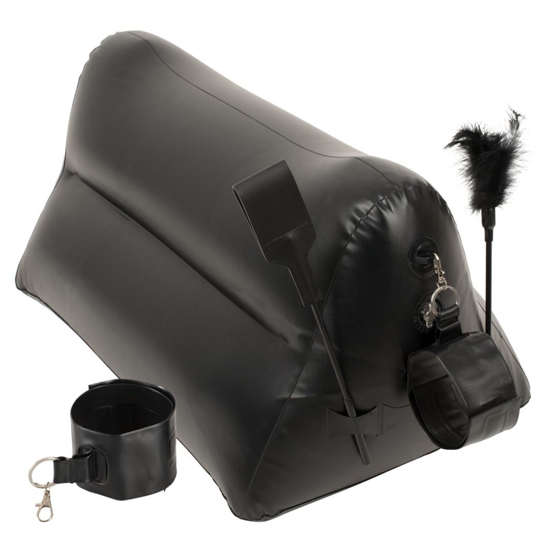 Liebeskissen mit Handschellen, Paddle und Federstab - OH MY! FANTASY