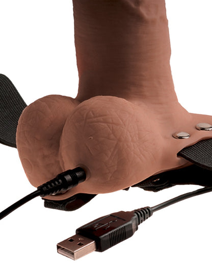 Fetish Fantasy - Hohler Strap-On mit prallen Hoden