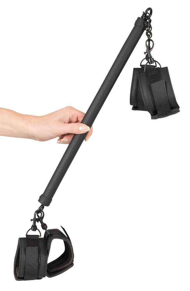 fetish Collection - Stabile Spreizstange mit Ringen für Fesseln