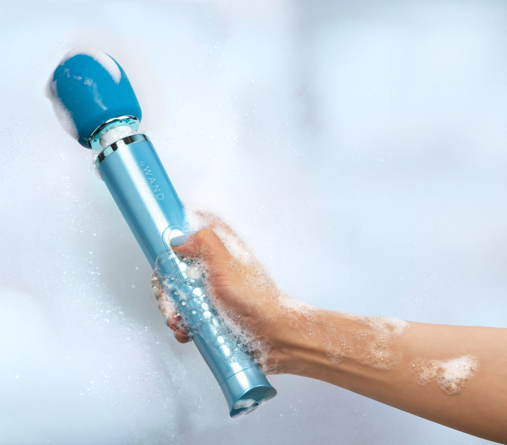 Le Wand - Dive - Wand Massager