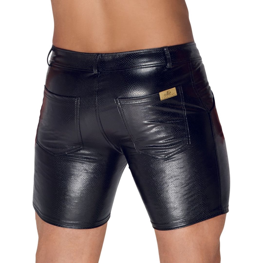 Shorts in Schlangenhaut-Optik