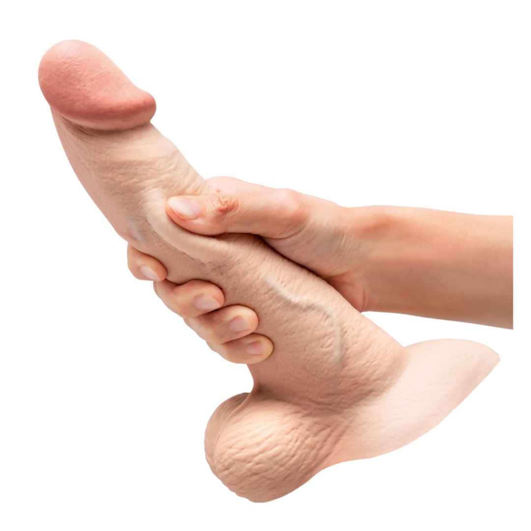 Slipskin Curvy Gebogener Naturdildo mit Hoden