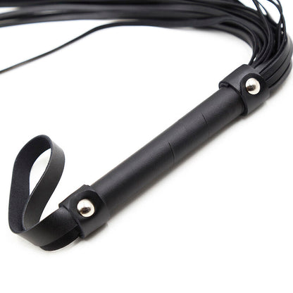 Ohmama - Ohmama Fetish - Silberne Armbnder mitPeitsche