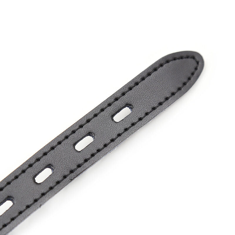 Ohmama - Silikon-Ballgag mit Ledergürtel und Schloß