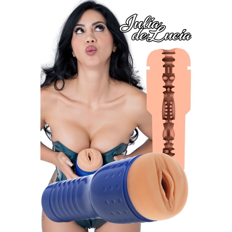 Private - Julia De Lucia Pornostar - Pussy Masturbator