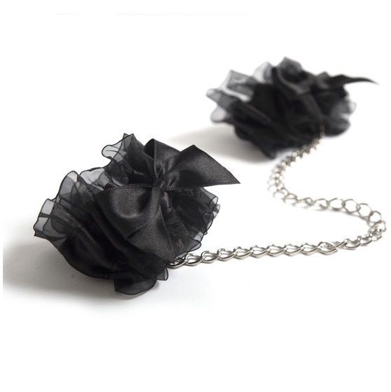 Bijoux - Elegante Handschellen aus Satin & Organza