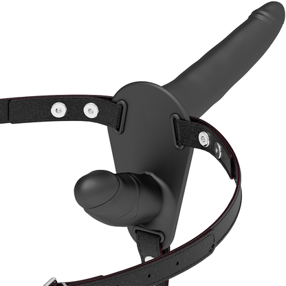 Fetish Submissive - Doppelte Penetration Harness